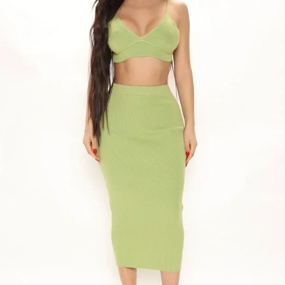 Sweater skirt set - Picture 1 of 4